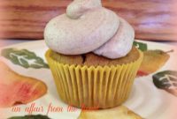Spiced Pumpkin Cupcakes with Creamy Cinnamon Frosting