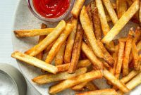 Perfectly Crispy Homemade French Fries