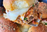 Italian-Style Meatloaf Sliders