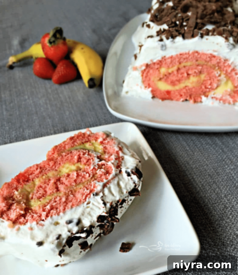 Banana Split Swirl Cake 1 featured 4159