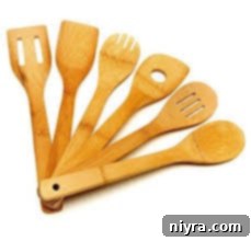 Holiday Kitchen Dreams and Desires 18 Bamboo Utensils