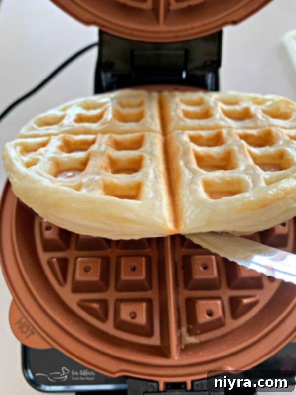 Close-up of a freshly made Puffle showing flaky layers