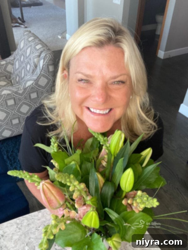 Bloomed Russian Delight 19 A stunning arrangement of fresh, colorful flowers, symbolizing joy and beauty.