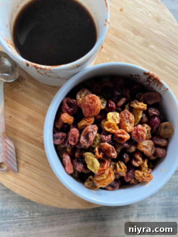 Hearty Spiced Raisin Bars 4 Soaked Raisins for Spice Bars