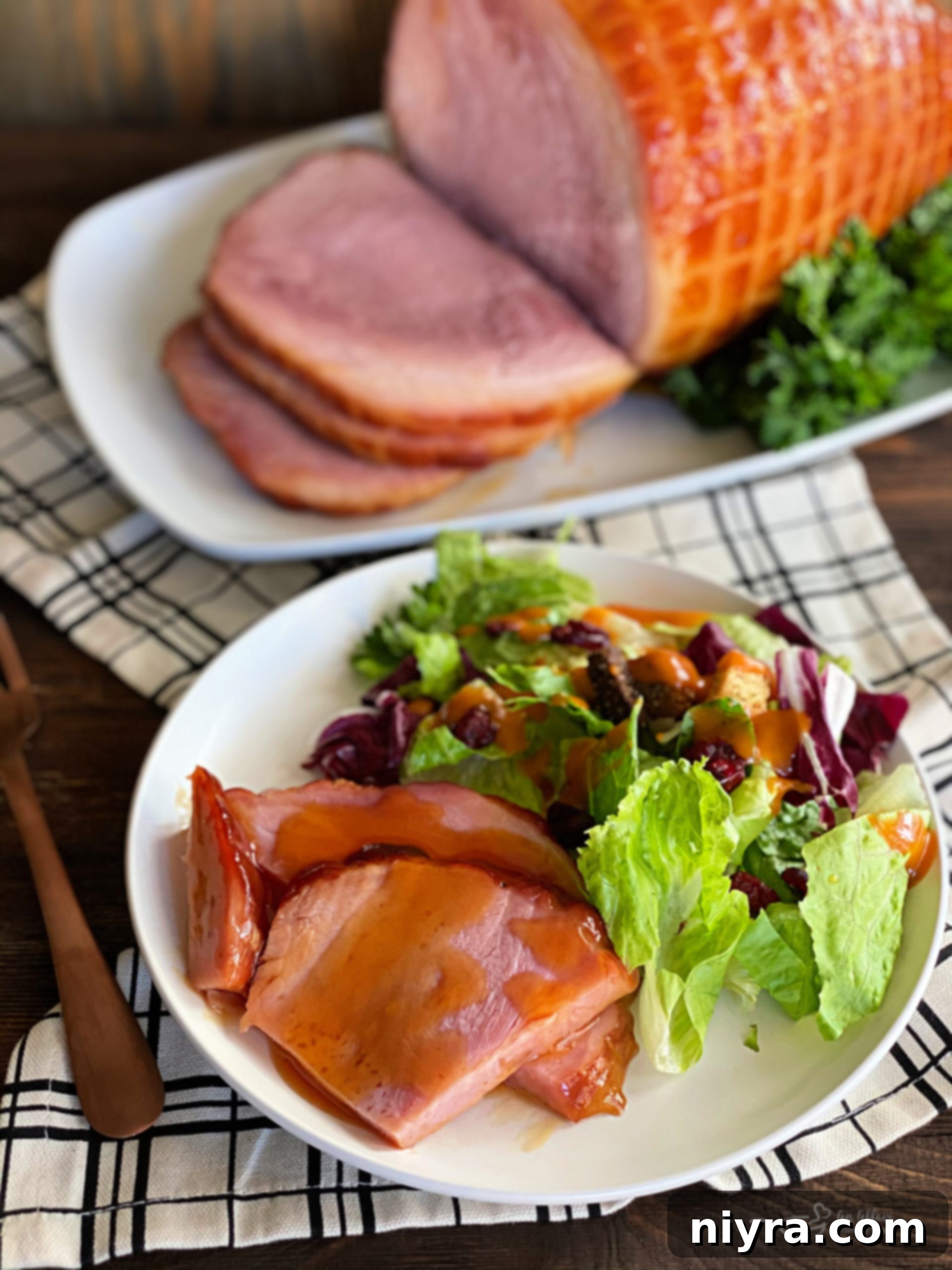 Sweet and Sticky Slow Cooker Ham 1 featured 19629