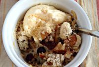 Warm Apple and Cinnamon Crumble