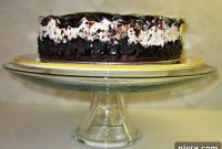 Ultimate Cookies and Cream Ice Cream Cake