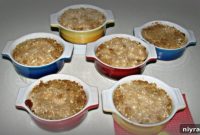 Homemade Peach Crisp Delight