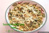 Elegant Three Ingredient Pesto Tortellini Salad