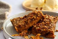 Pumpkin Spice Crumble Cake