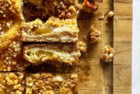 Spiced Apple Crumble Bars