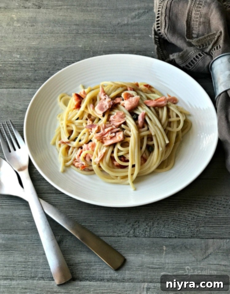 Creamy Smoked Salmon Pasta 6 A bowl of freshly made Smoked Salmon Pasta ready to be served