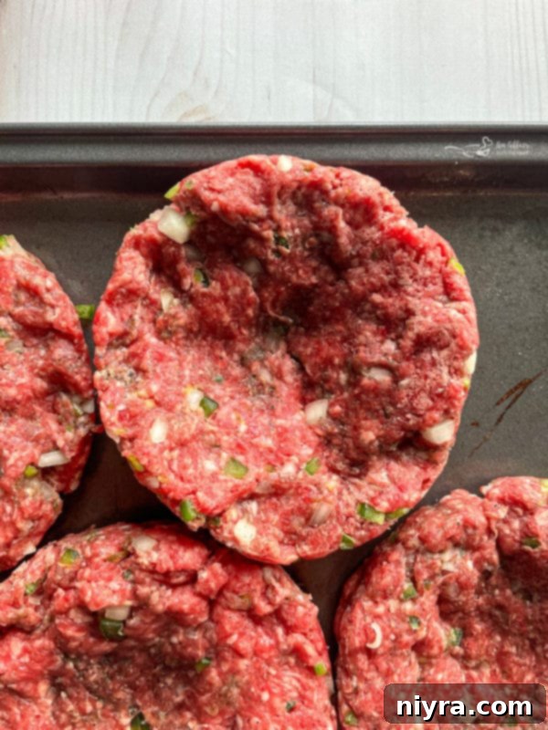 Shaping large burger patties with the 
