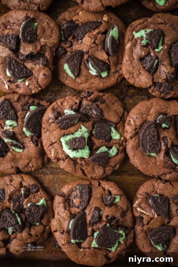 Ingredients for Chocolate Mint Oreo Cookies