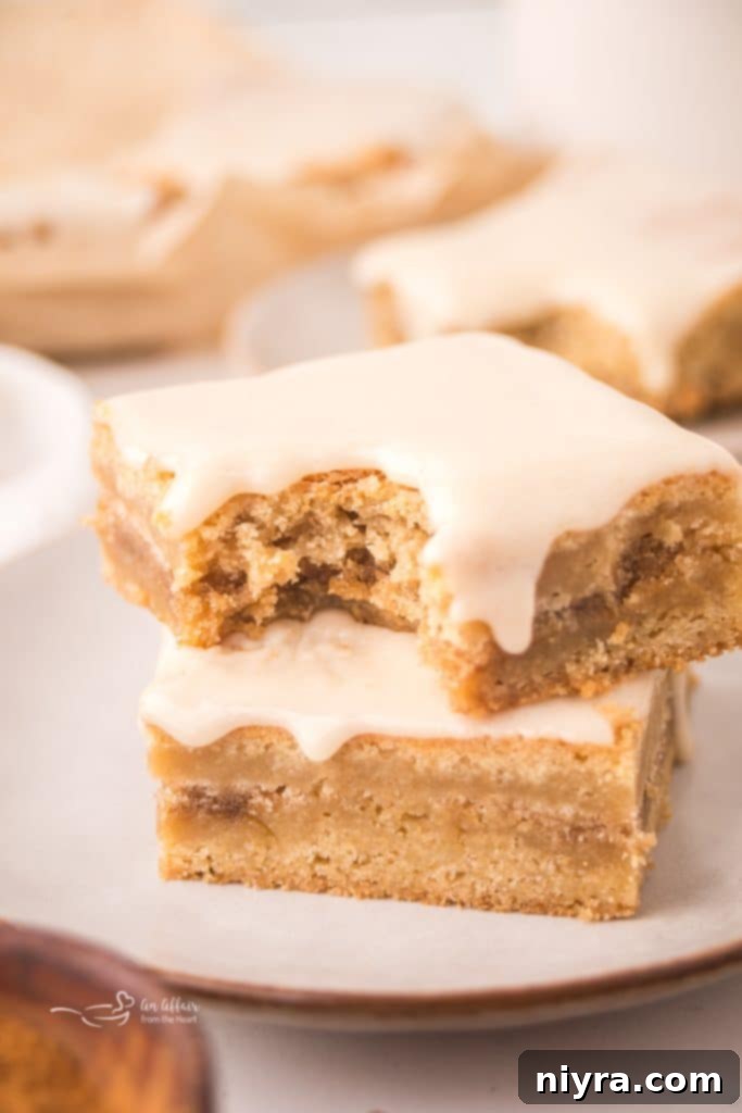 Brown Sugar Cinnamon Pop Tart Bars
